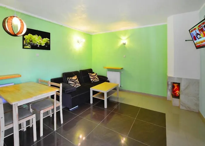 With Garden, Close To The Casa vacanze *